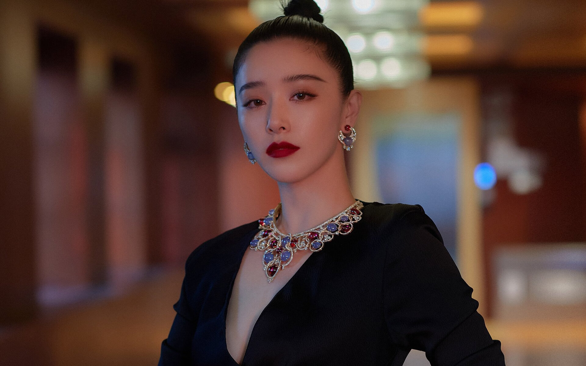 “英超争冠白热化，排名渐趋明朗”，英超 whu