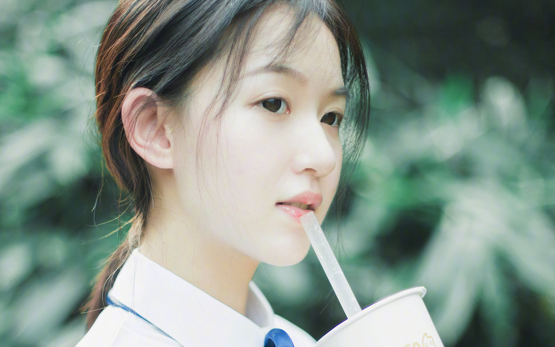 热血对决：最激烈的季后赛经典比赛，热血对抗