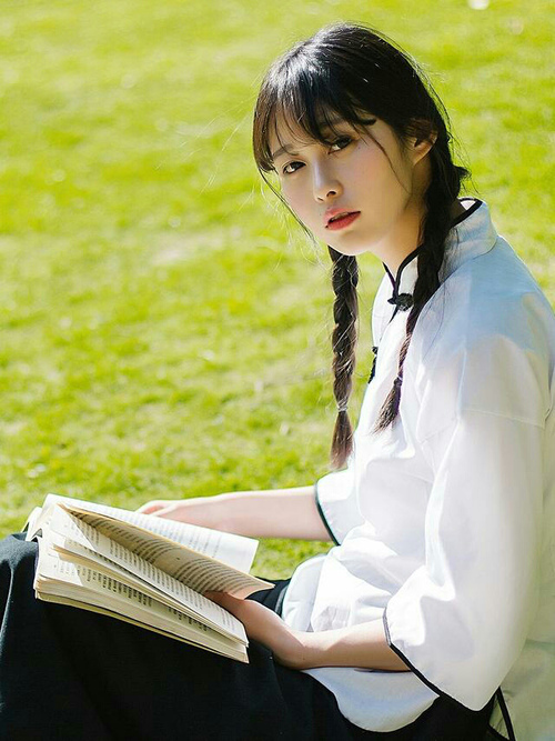 波兰男篮在欧洲预赛中表现优异，提前晋级