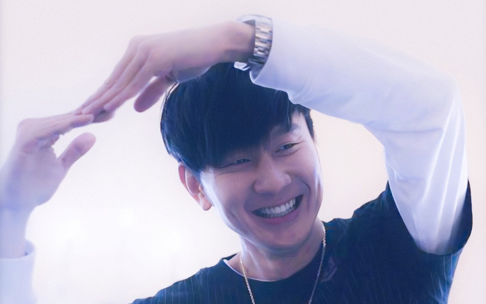 黄蜂老将参加青训营为孩子讲述经验，黄蜂老板